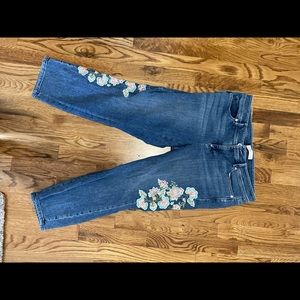J Jill Denim Authentic Fit Cropped floral Jeans